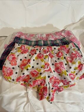 Victoria's Secret Pink Palm Print & Green Plaid Lounge Shorts Set